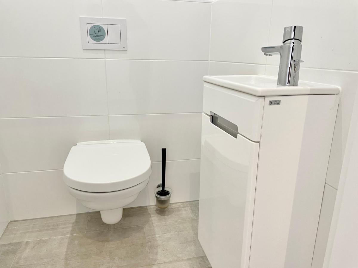 Spacious Apartment - 15 Min To Center Bécs Kültér fotó